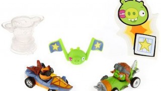 2 figurines et ses bolides Angry Birds Go! – Telepods – Modèle Aléatoire